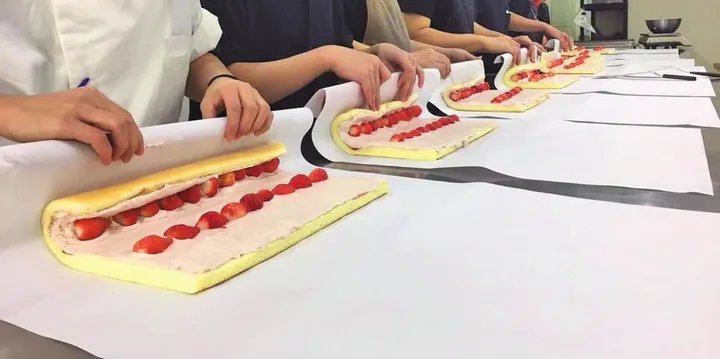 瑞士捲紙 捲蛋糕作業